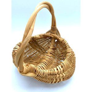 Basket Buttocks Shaped God's Eye Design